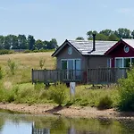 And Tide - Lakeside - Part Of The The Bay Village With Pool, Gym And Direct Access, Pub, Restaurant, Tennis And Meadows Walks * Filey