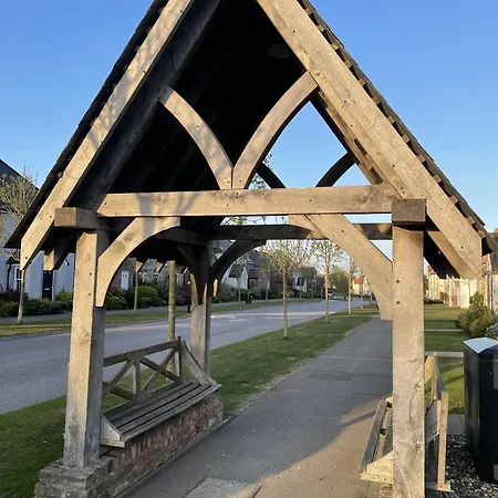 And Tide - Lakeside - Part Of The The Bay Village With Pool, Gym And Direct Access, Pub, Restaurant, Tennis And Meadows Walks 펜션 파일리